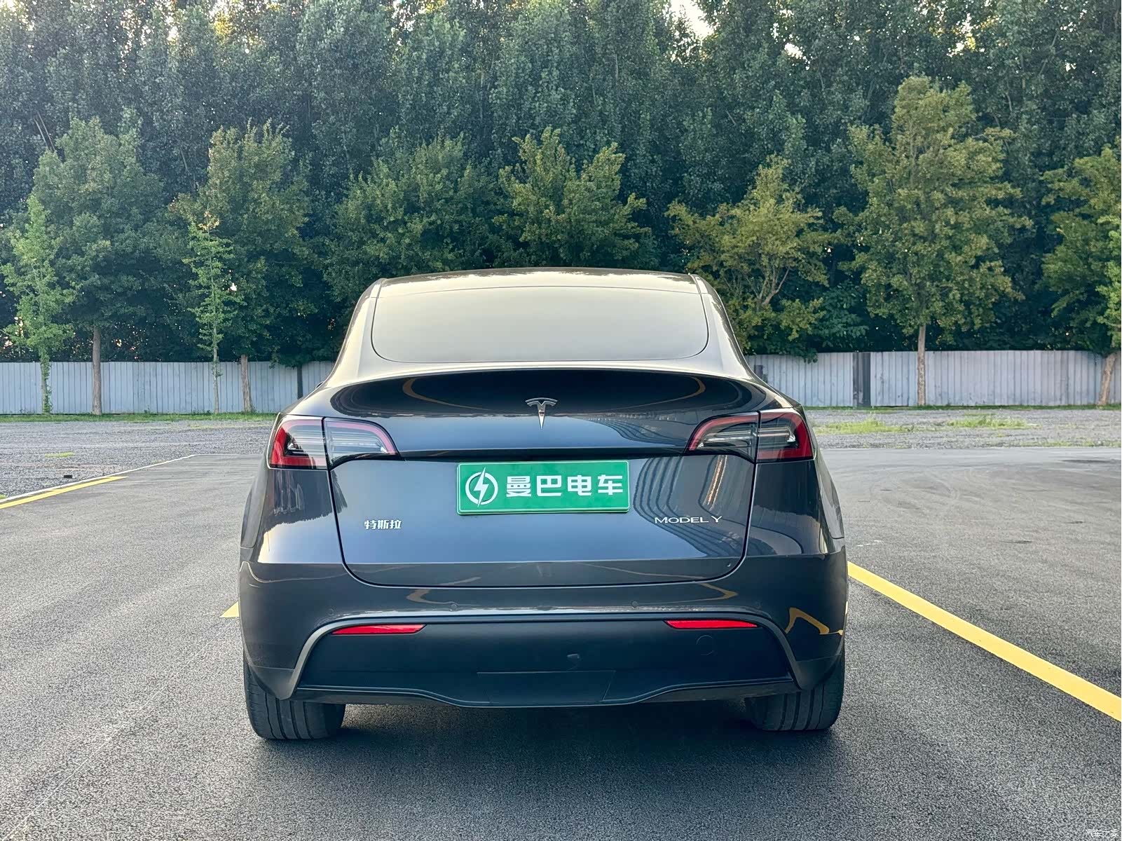 Tesla Model Y, 2023 7