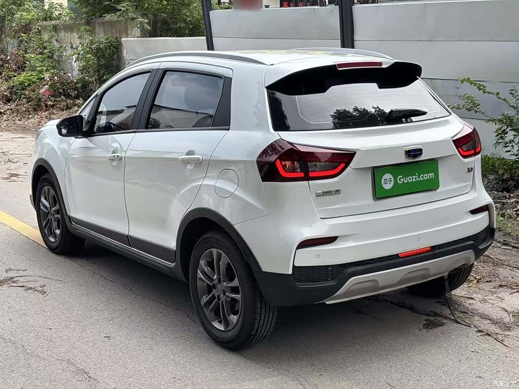 Geely X3, 2020 все фото