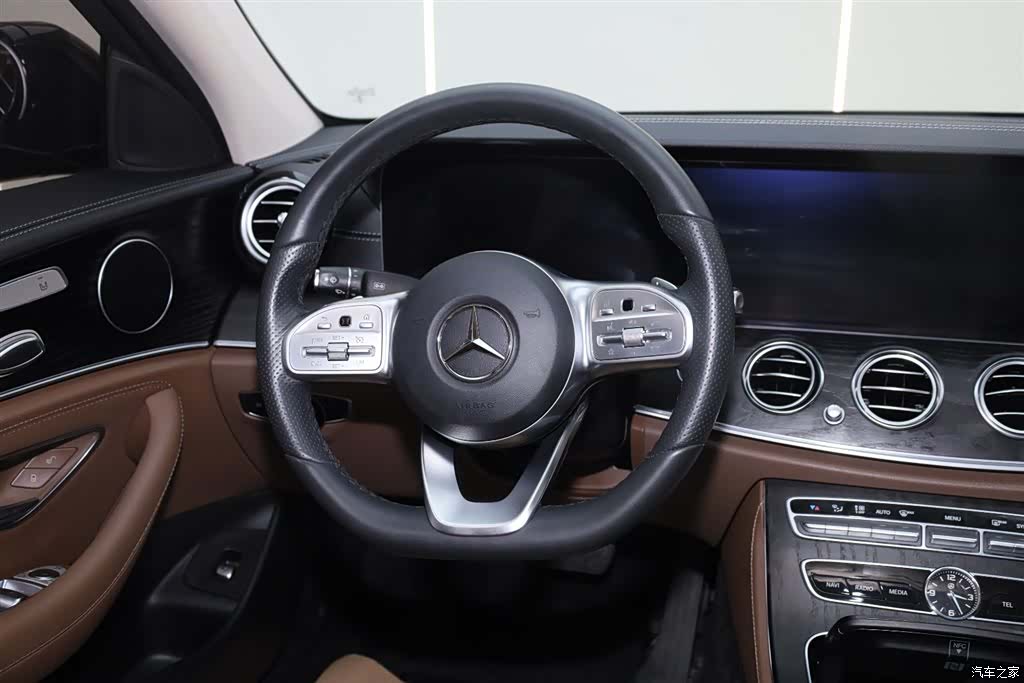 Mercedes-Benz E-Class, 2020 28