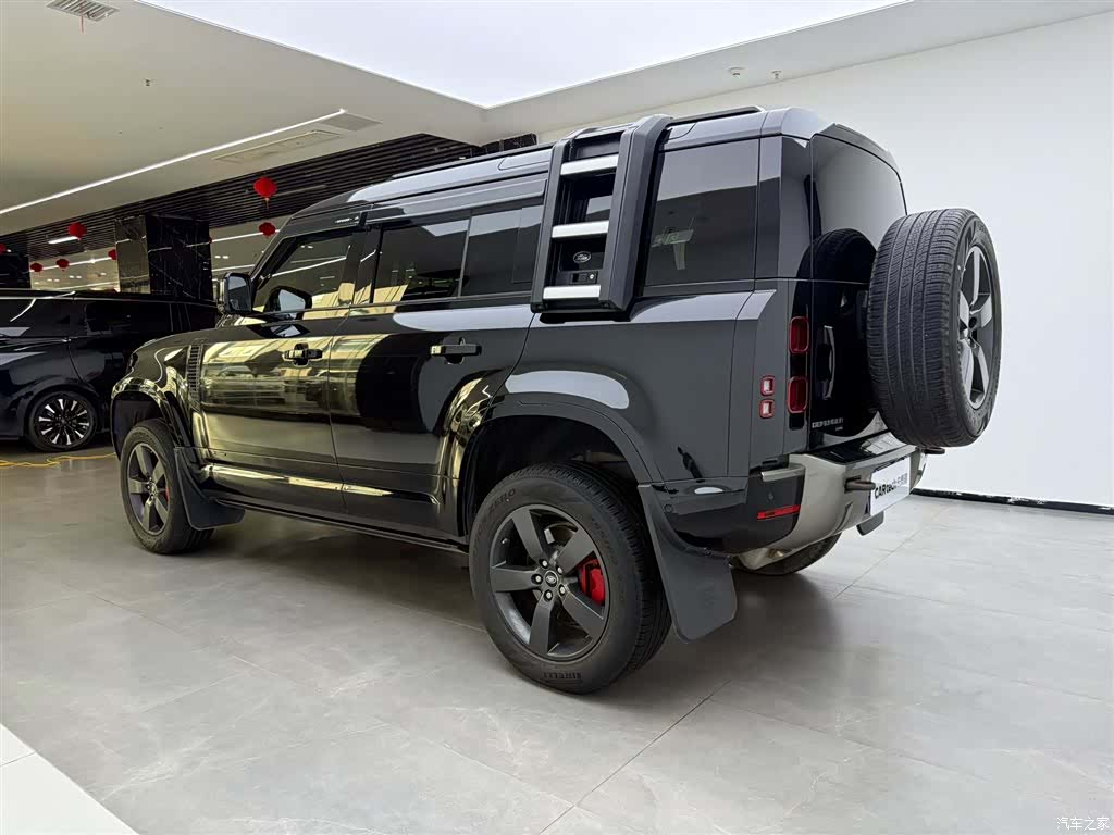 Land Rover Defender, 2021 6