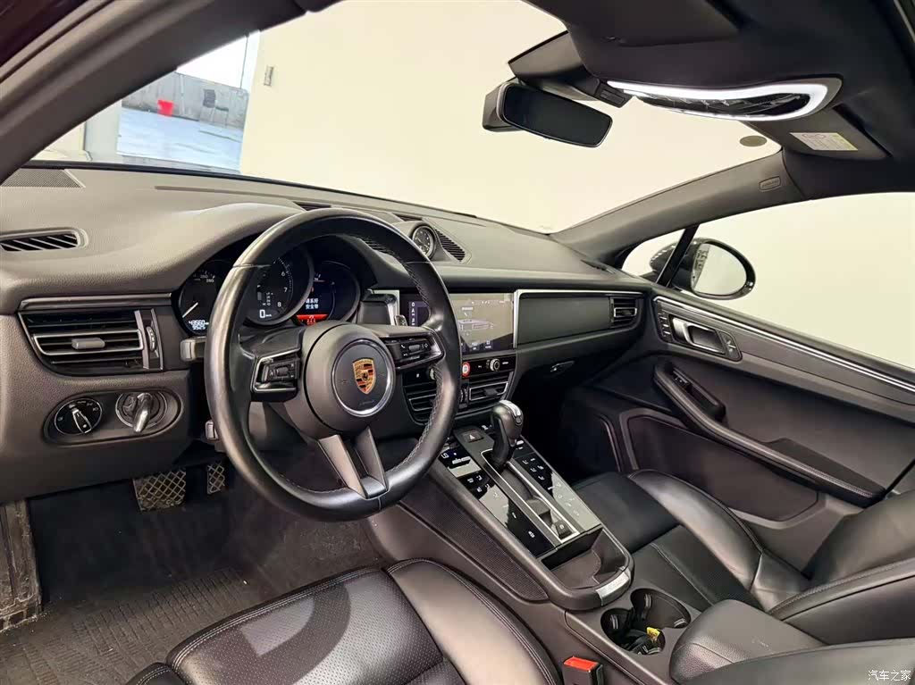 Porsche Macan, 2023 10