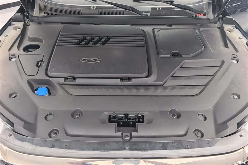 Chery Tiggo 8, 2023 10