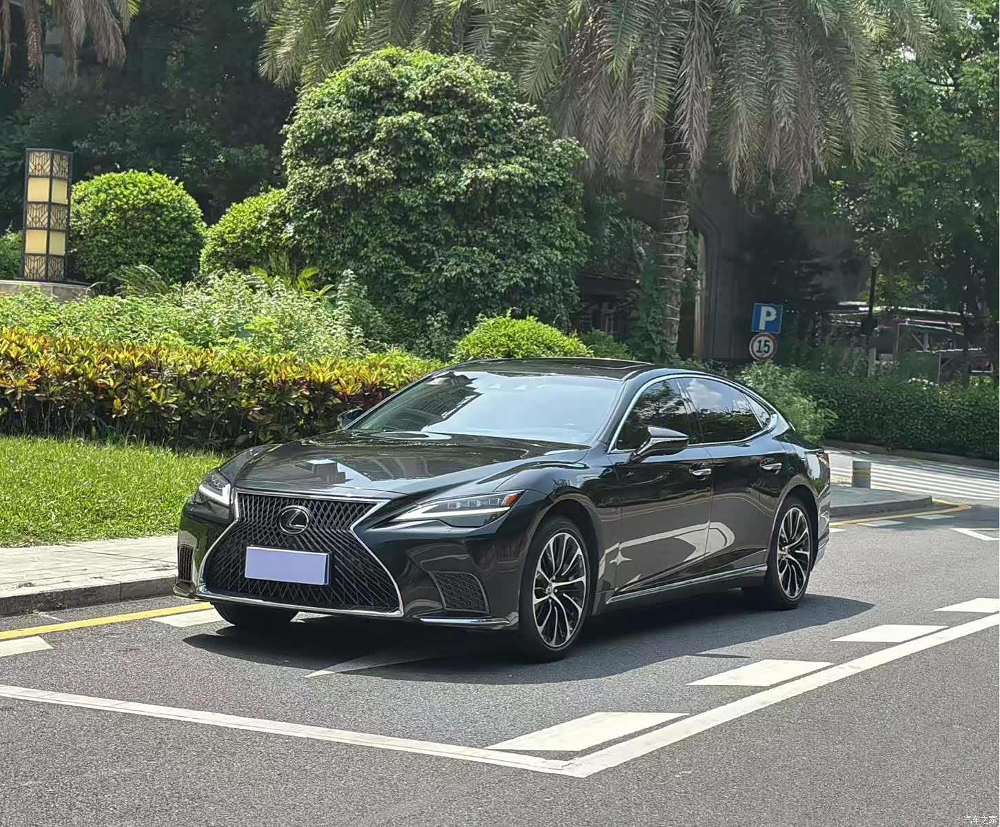 Lexus LS, 2021 2