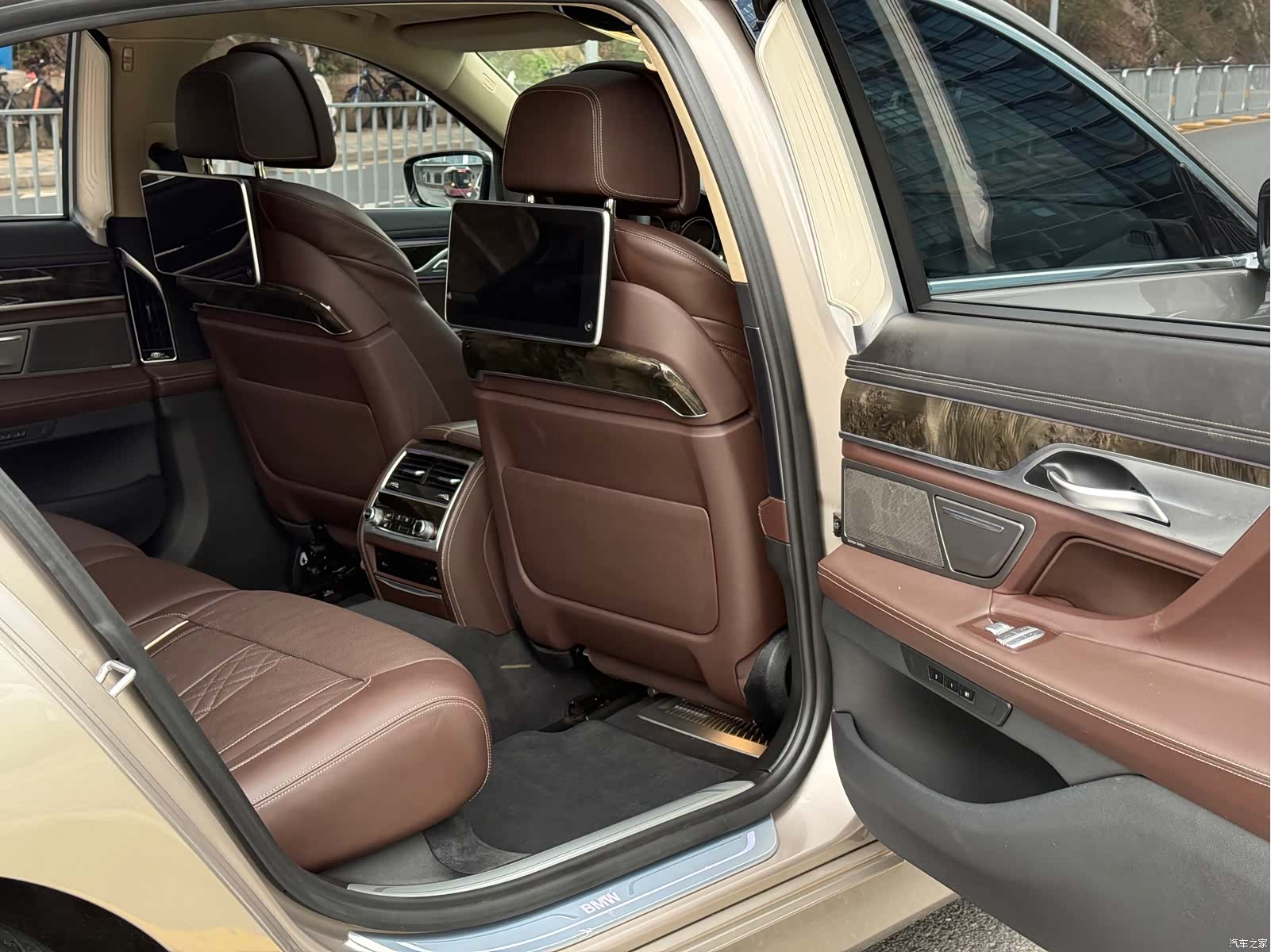 BMW 7 Series, 2018 11