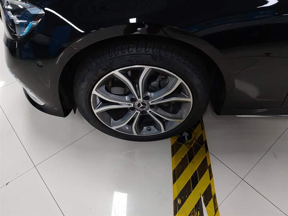 Mercedes-Benz E-class Mercedes-Benz E-class