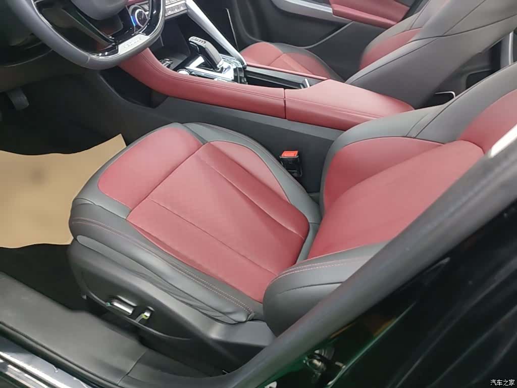 DongFeng AX7, 2021 15