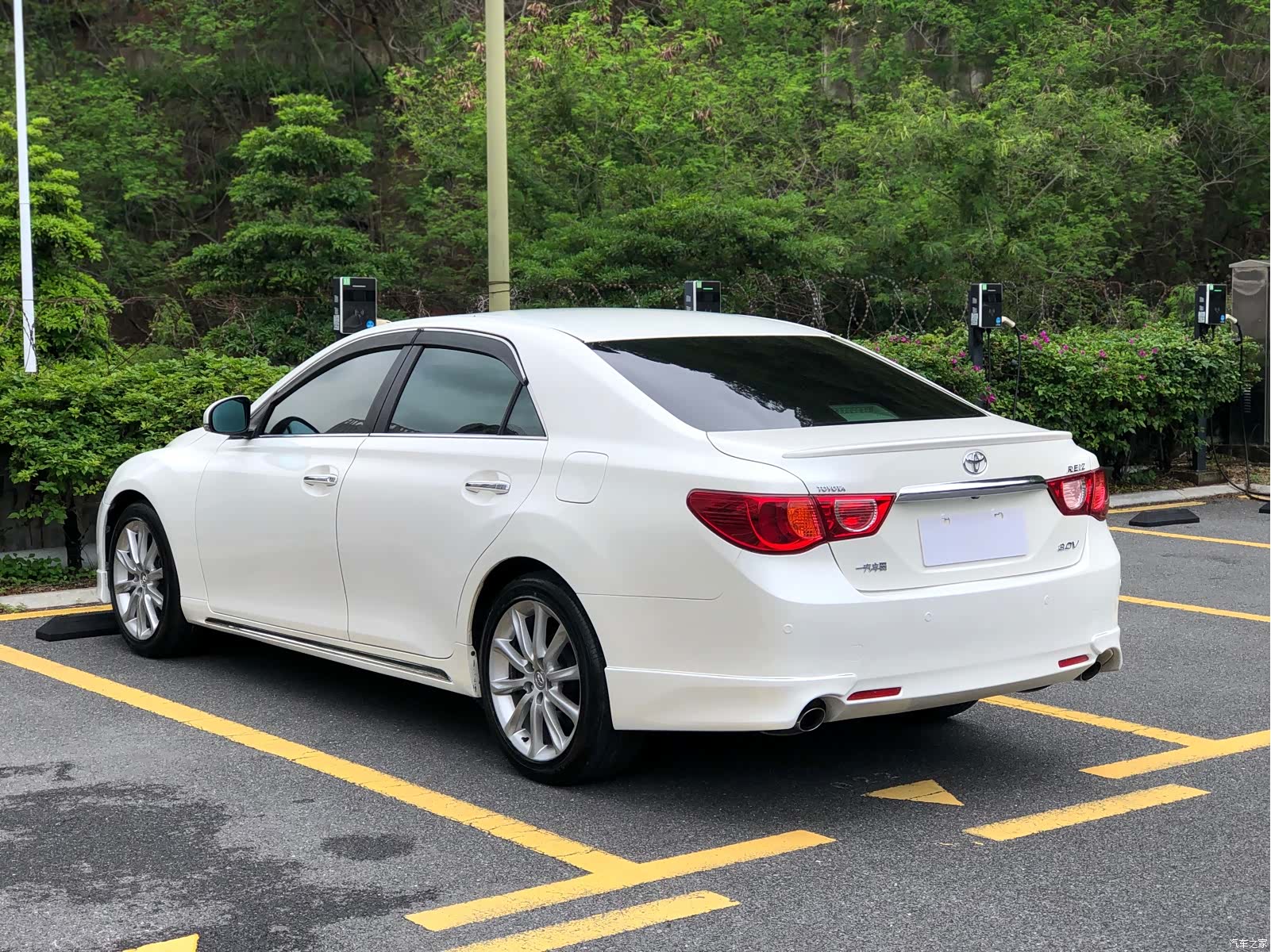 Toyota 3.0V, 2010 4