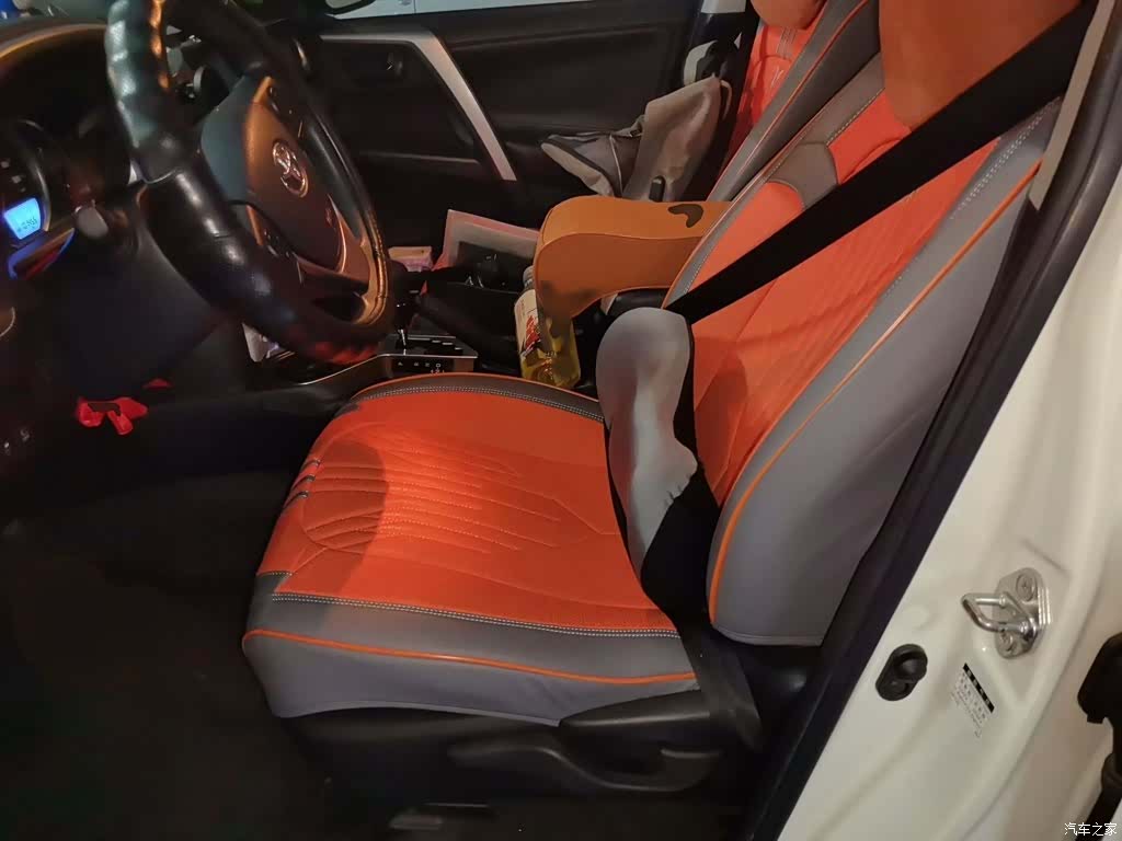 Toyota RAV4, 2019 8