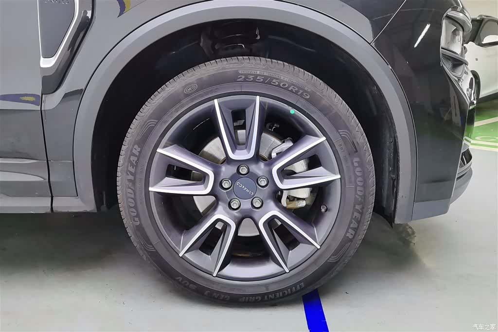 Lynk & Co 01, 2022 6
