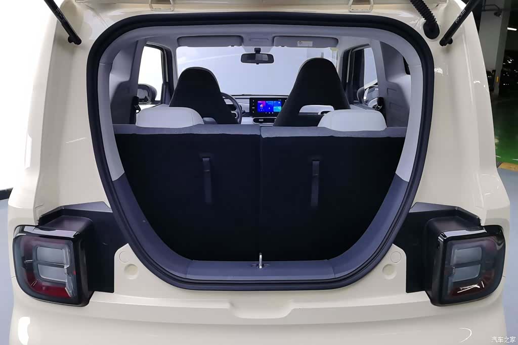 Geely Panda, 2025 4