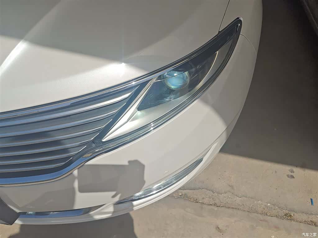 Lincoln MKZ, 2015 24