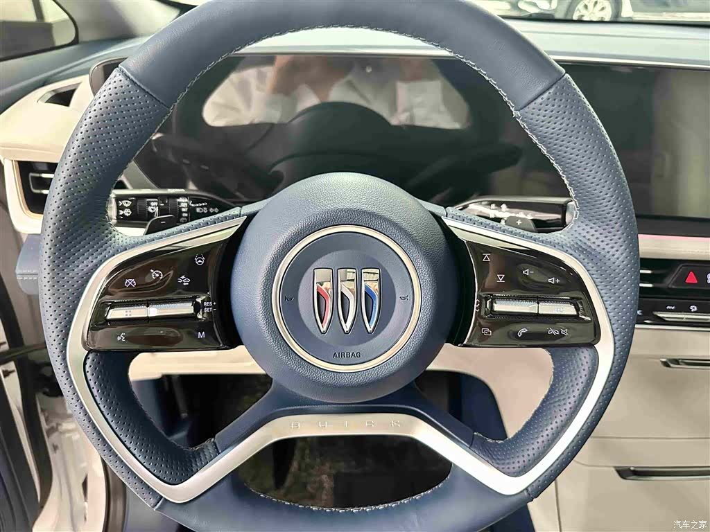 Buick Century, 2025 15