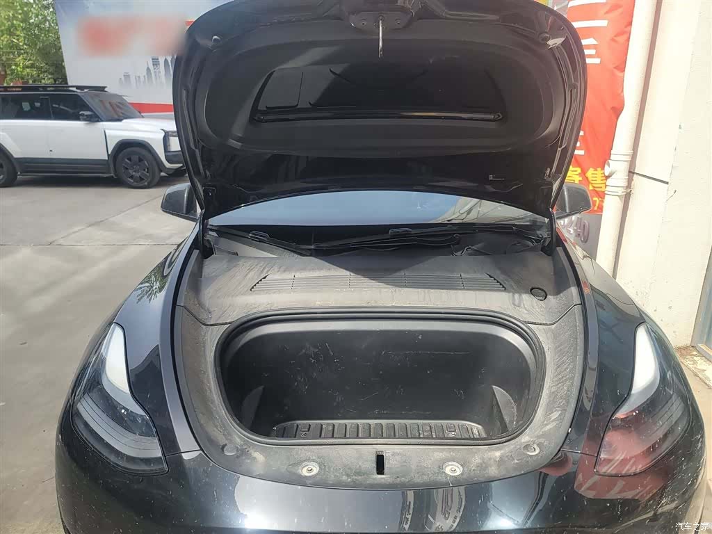 Tesla Model Y, 2022 19
