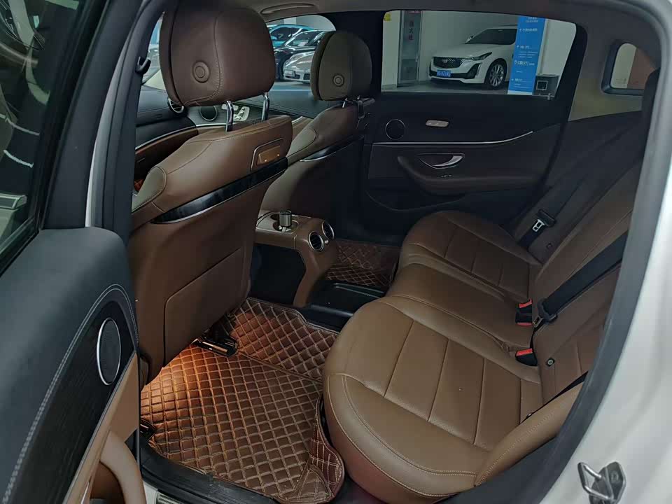 Mercedes-Benz E-class Mercedes-Benz E-class