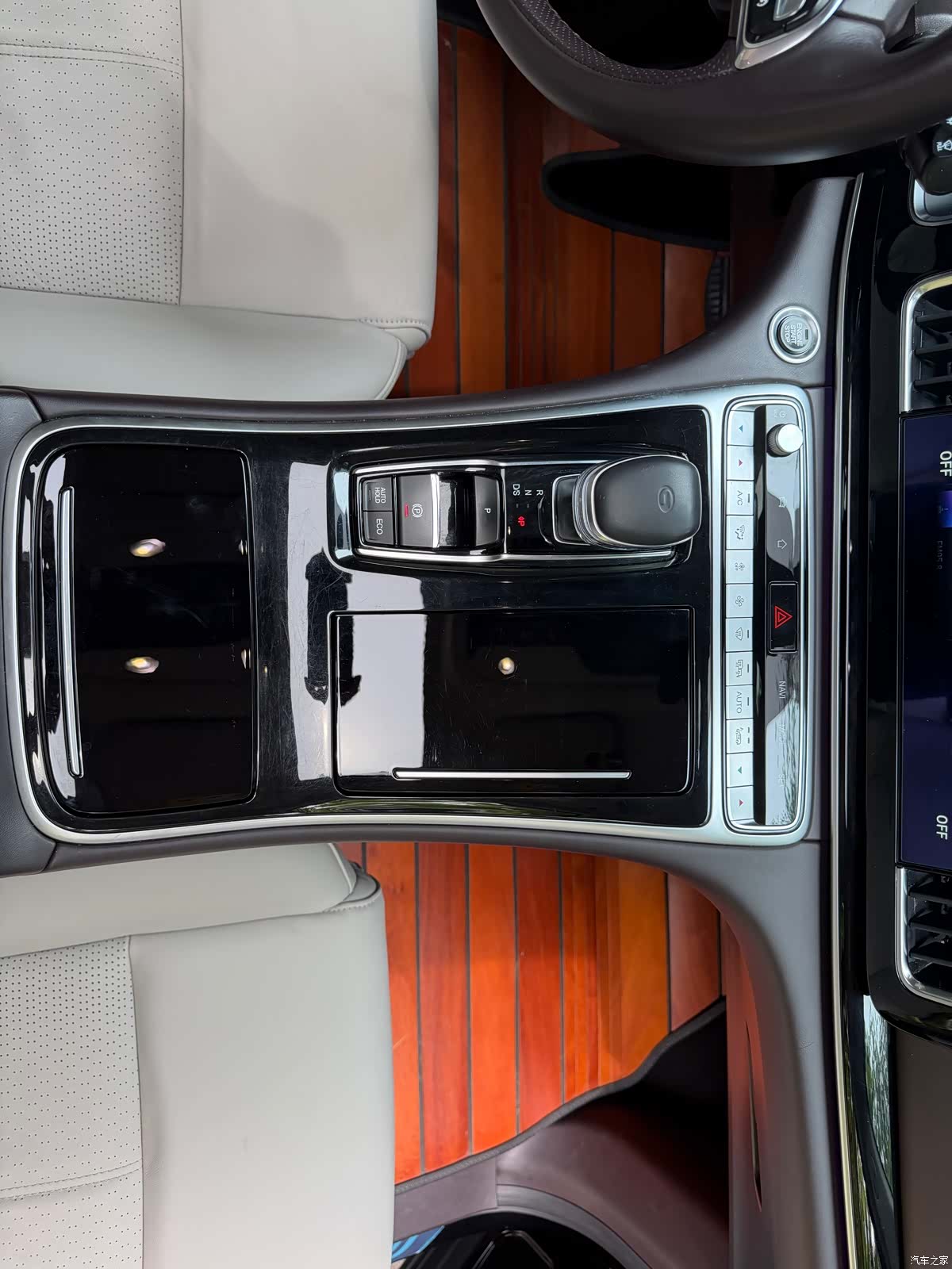 Trumpchi M8, 2022 15