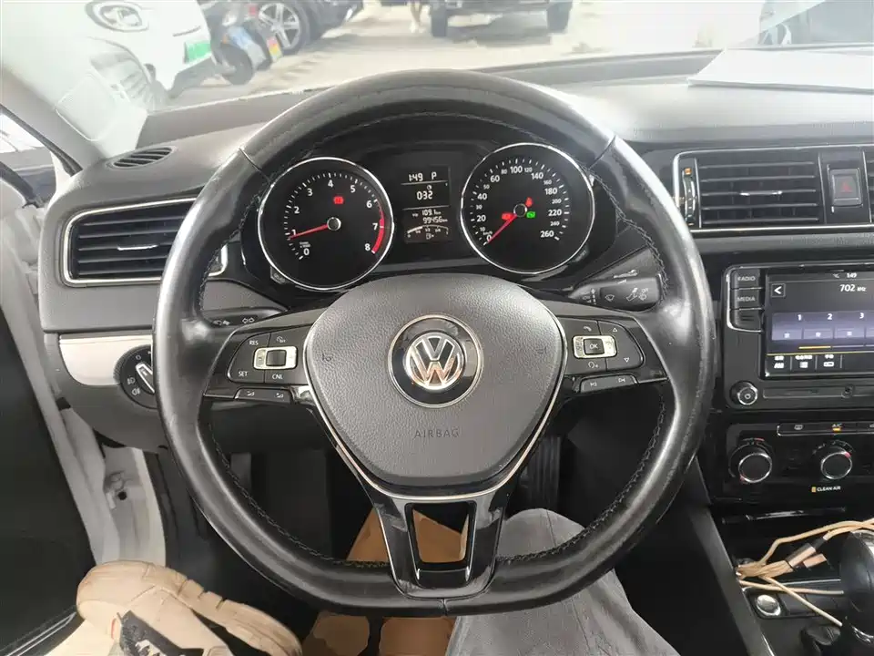 Volkswagen Sagitar