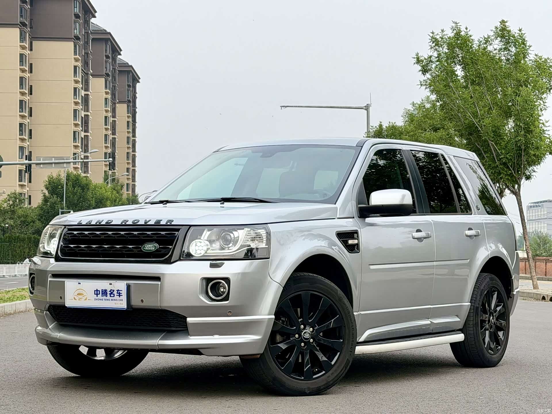 Land Rover Si4