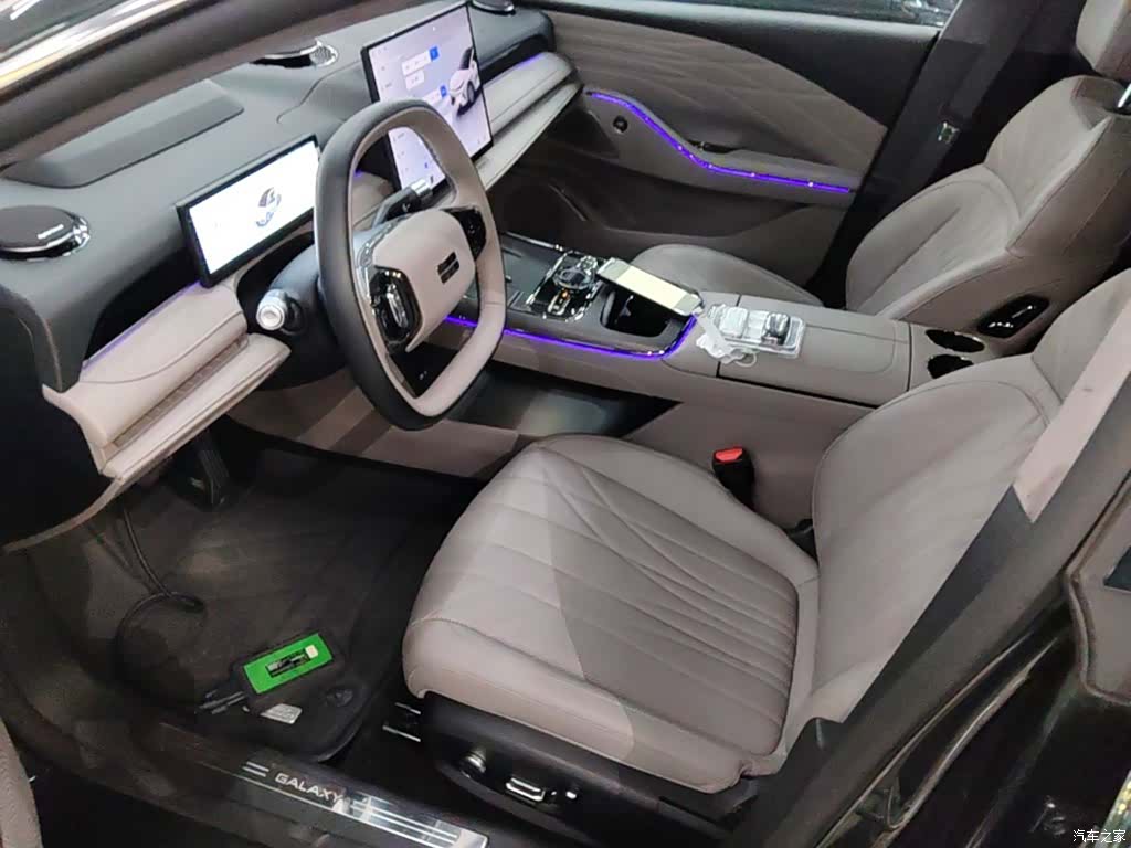 Geely 8, 2025 15
