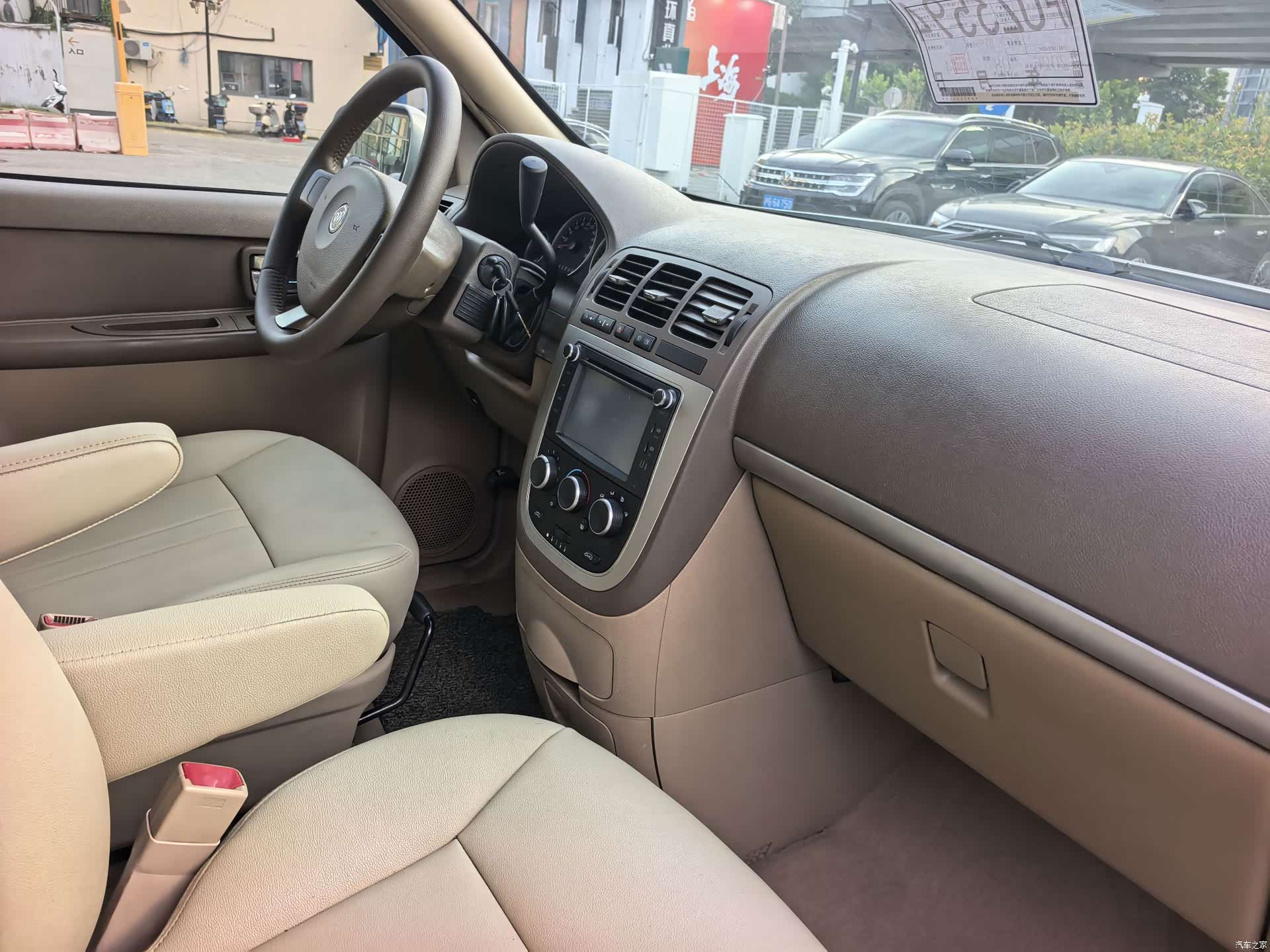 Buick GL8, 2013 13