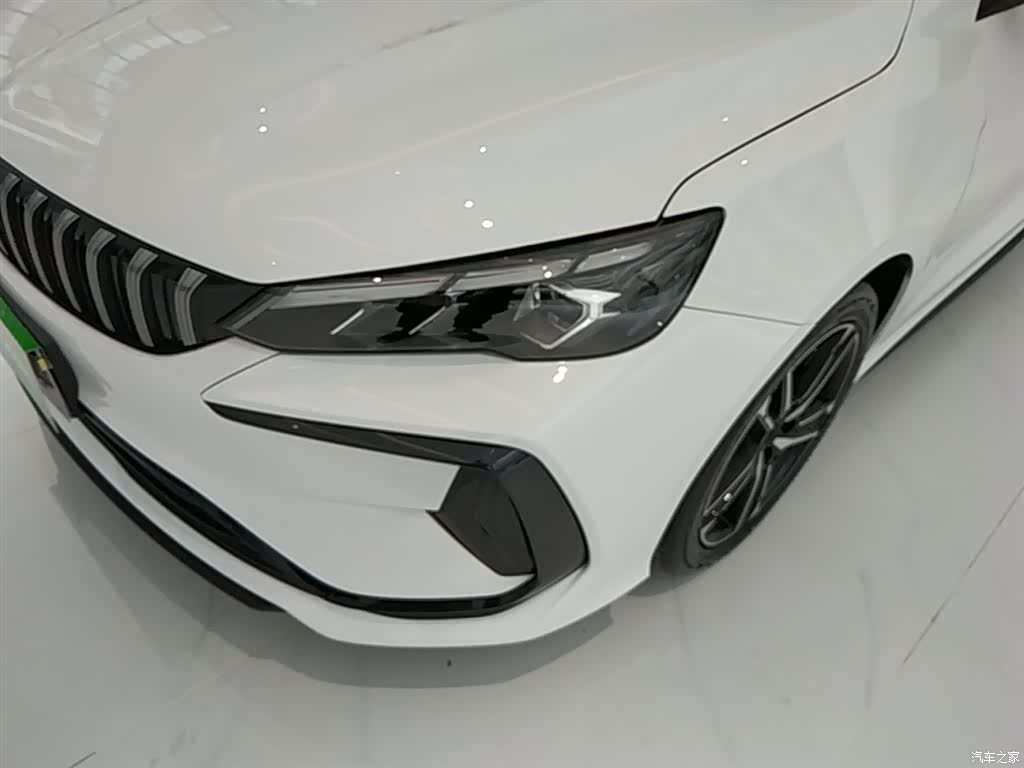 Geely Binray, 2026 24