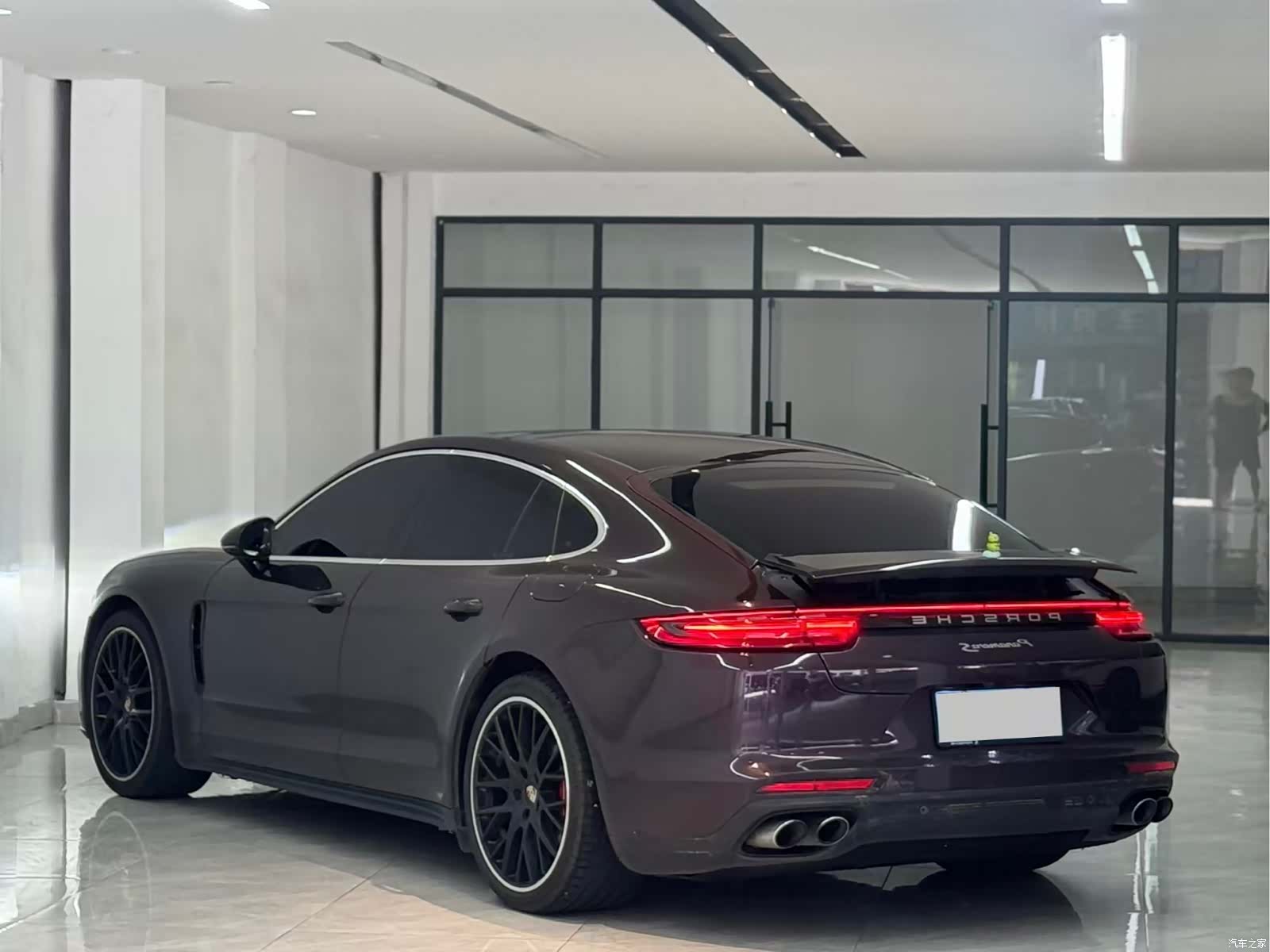 Porsche Panamera, 2017 9