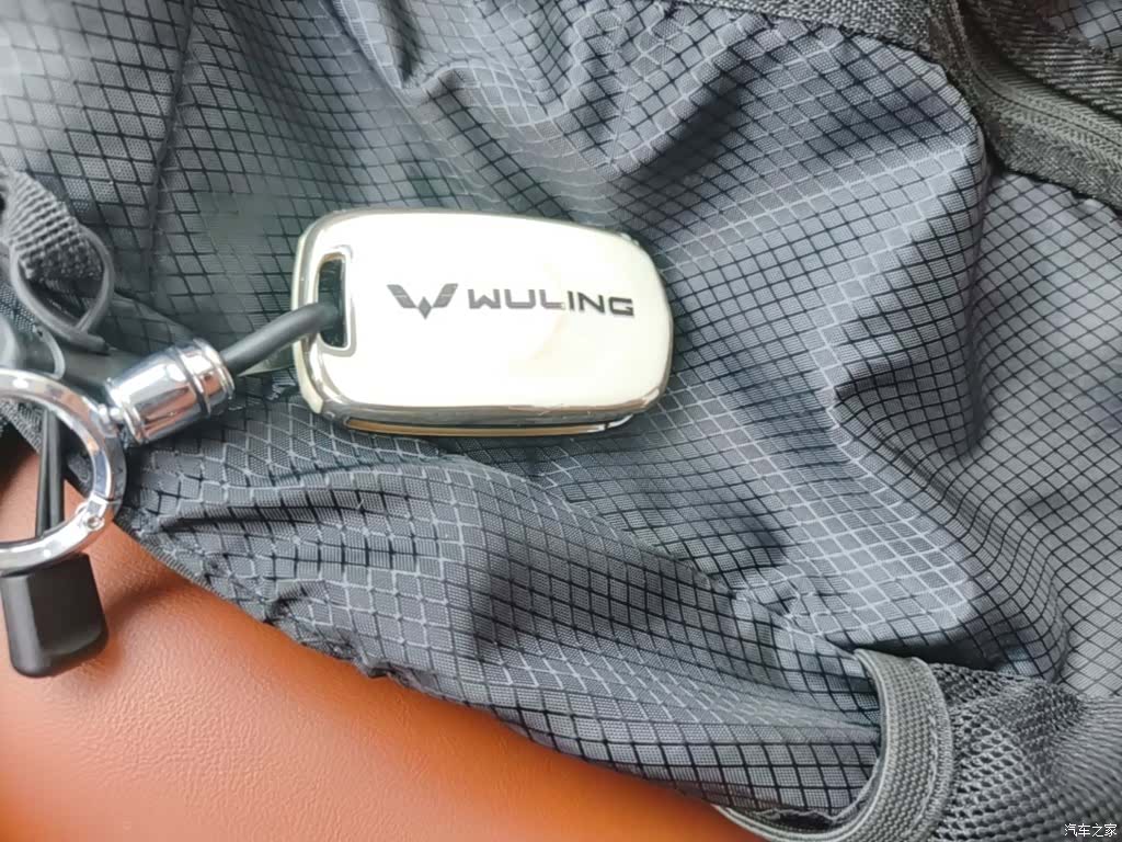 Wuling MINIEV, 2025 9