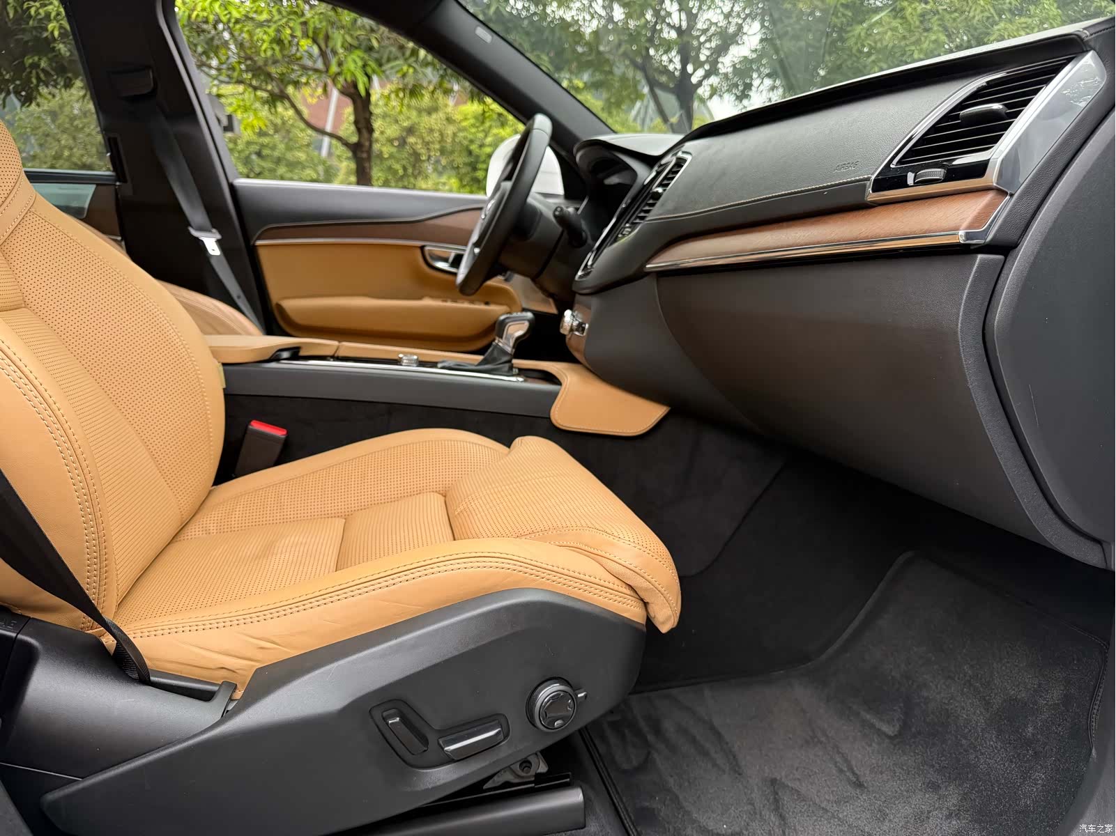 Volvo XC90, 2017 11