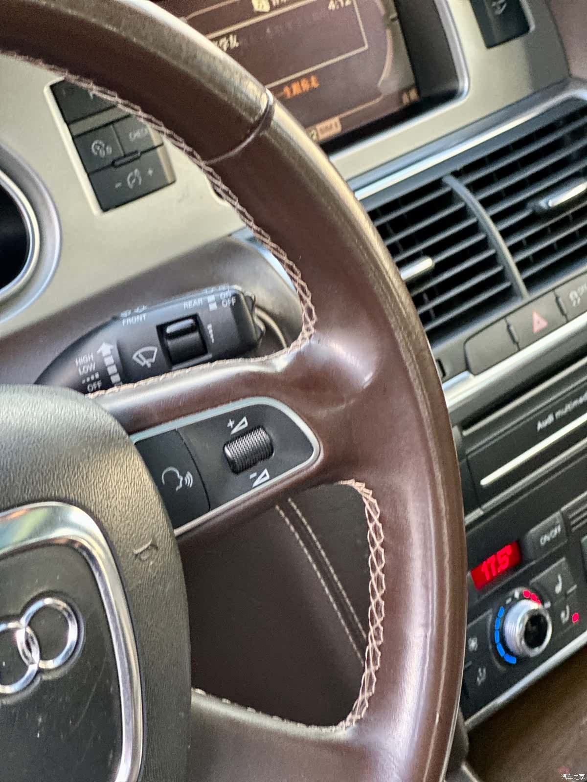Audi Q7, 2011 26