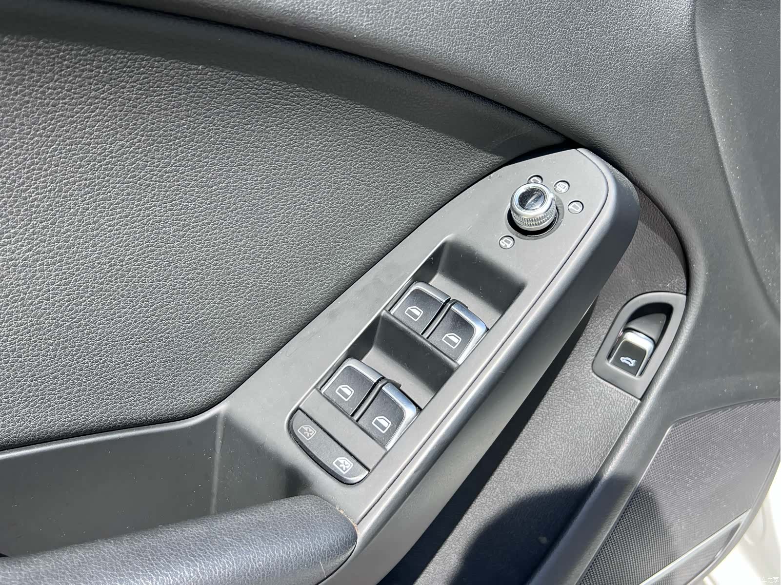Audi A4L, 2016 все фото