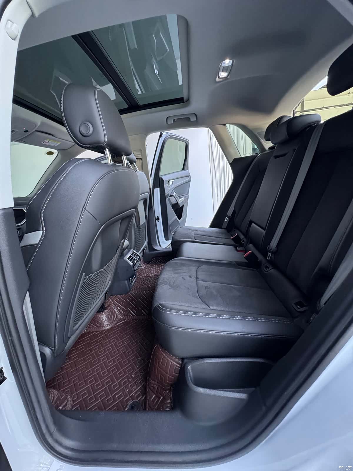 Audi Q3, 2022 14