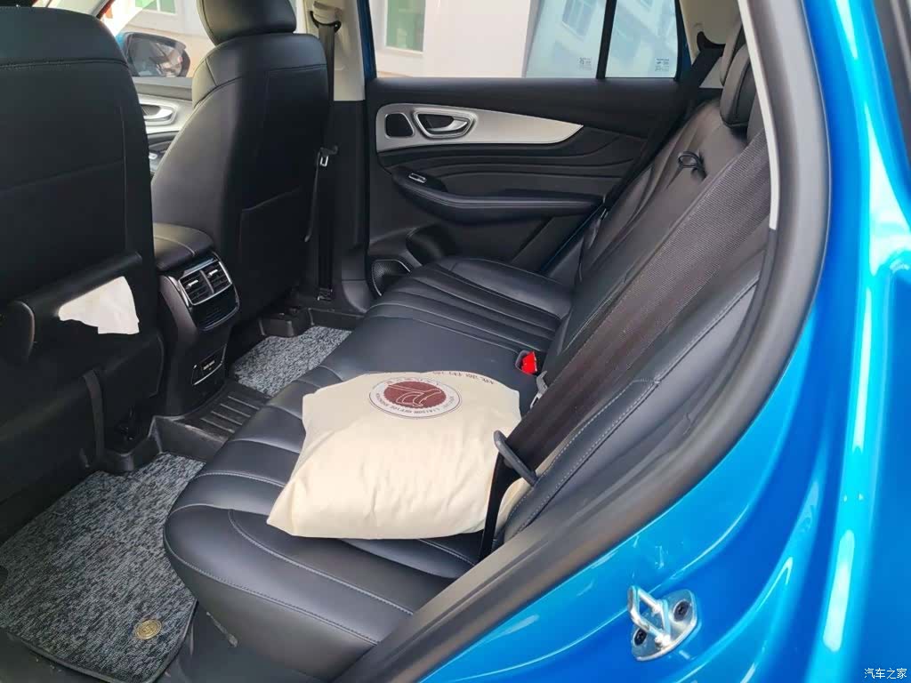 Roewe RX5, 2020 18