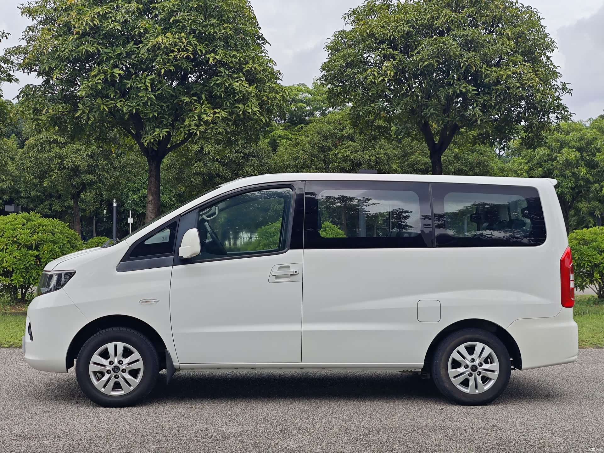 JiangQiJiTuan M3, 2016 6