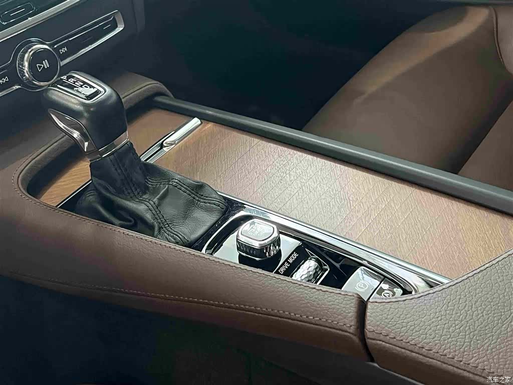 Volvo S90, 2018 24