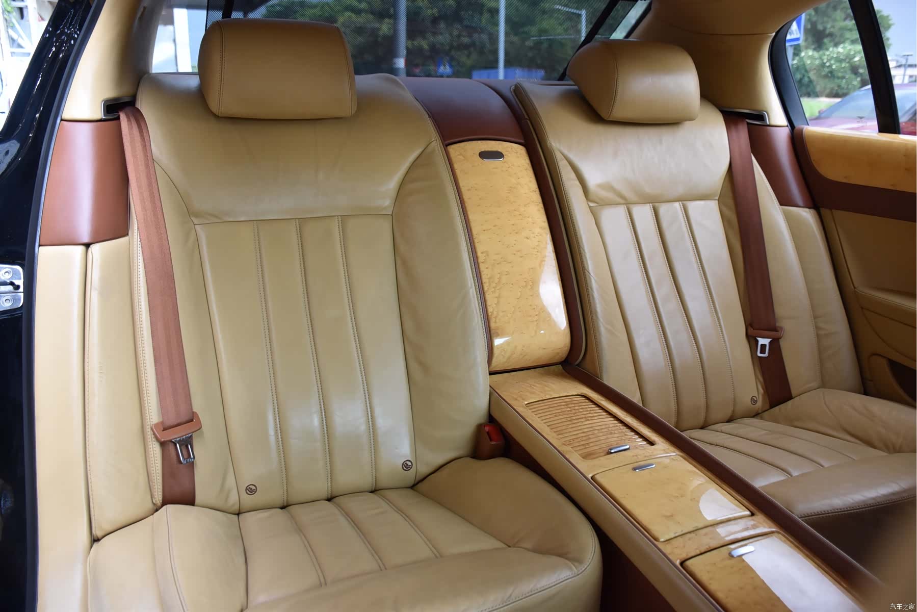 Bentley Flying Spur, 2008 12