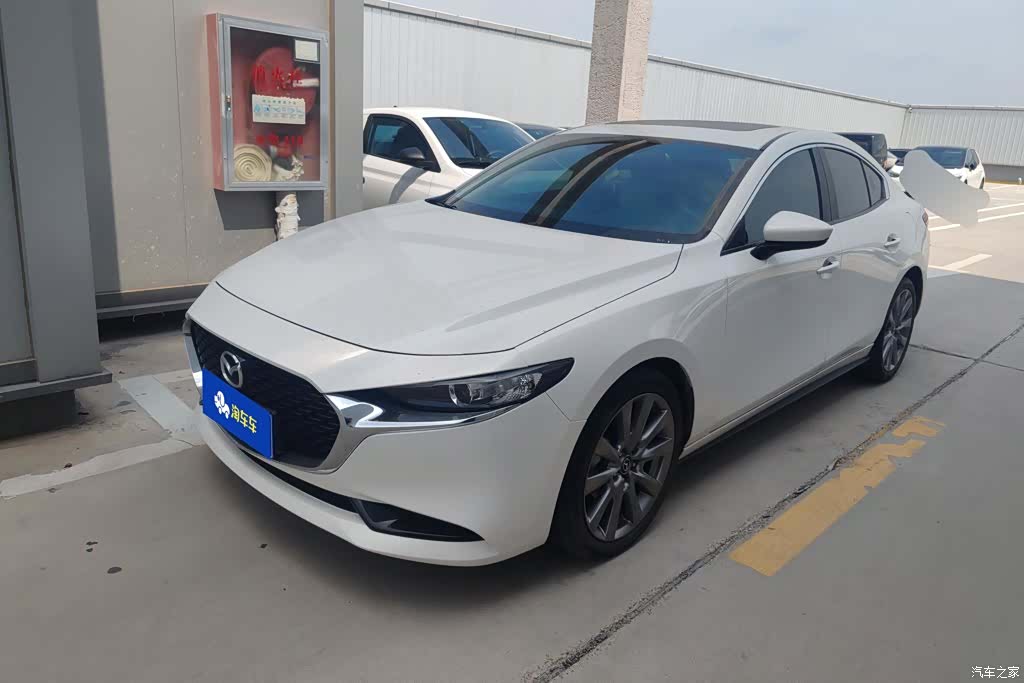 Mazda Mazda3, 2022 1