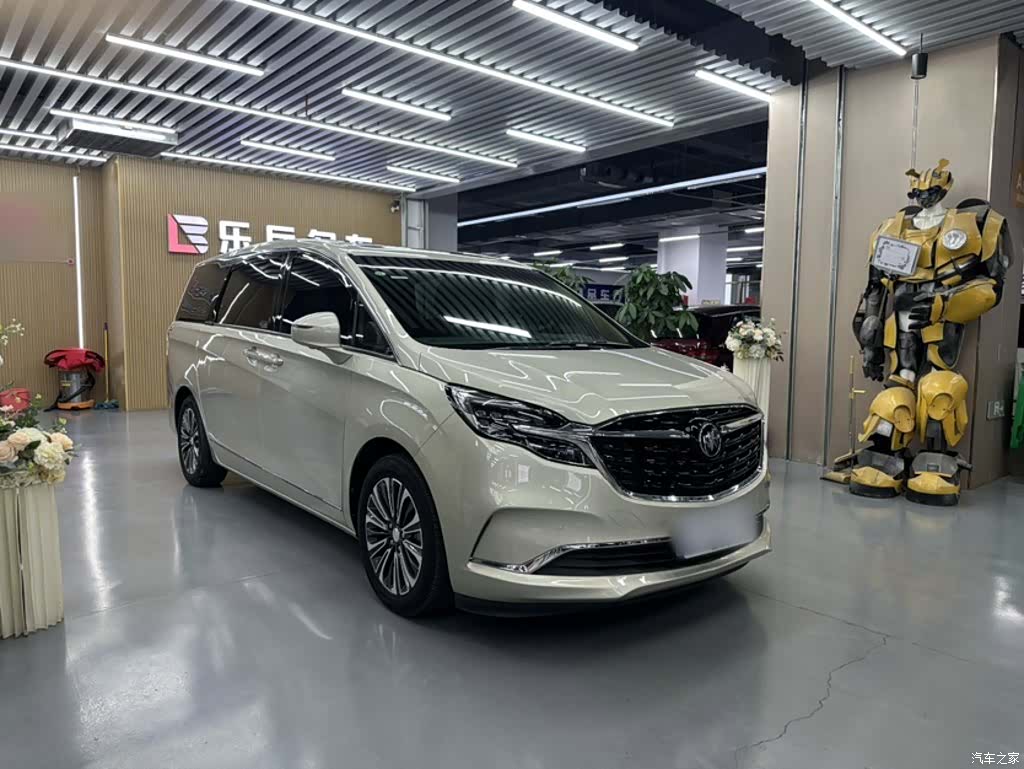 Buick GL8, 2021 8