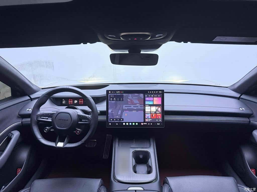 Xiaomi SU7, 2025 10