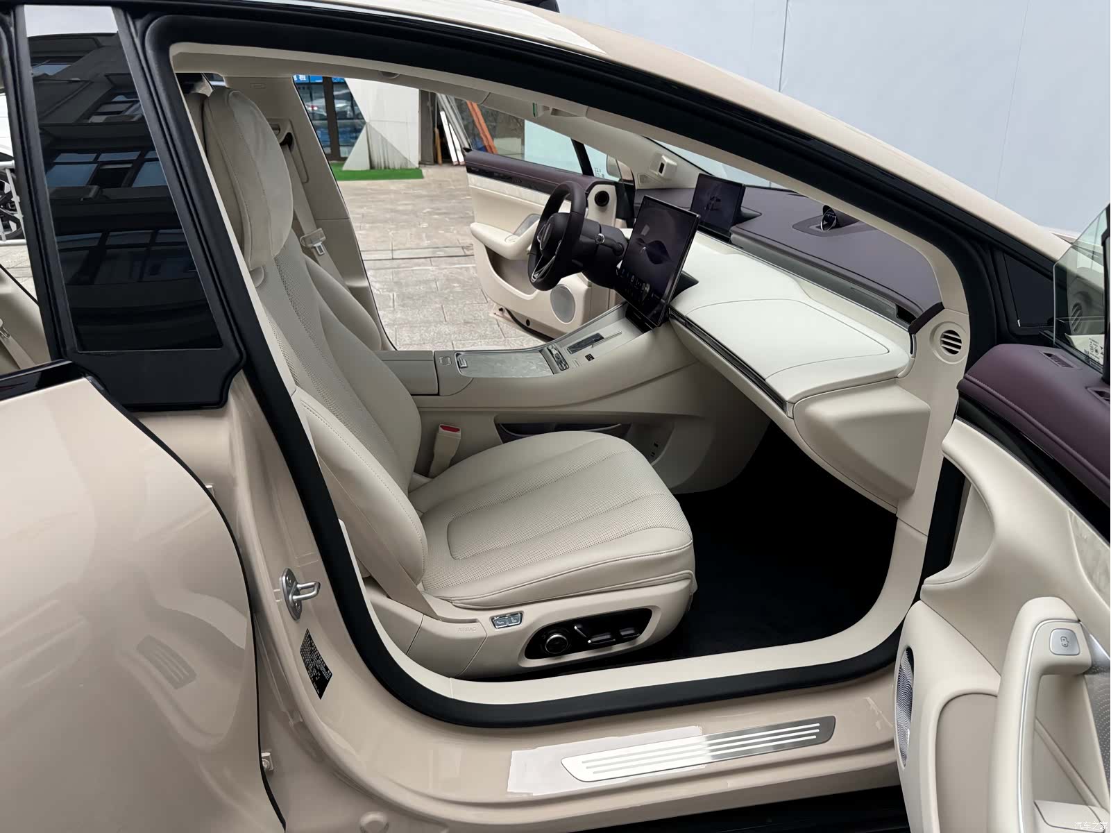 Luxeed S7, 2025 10