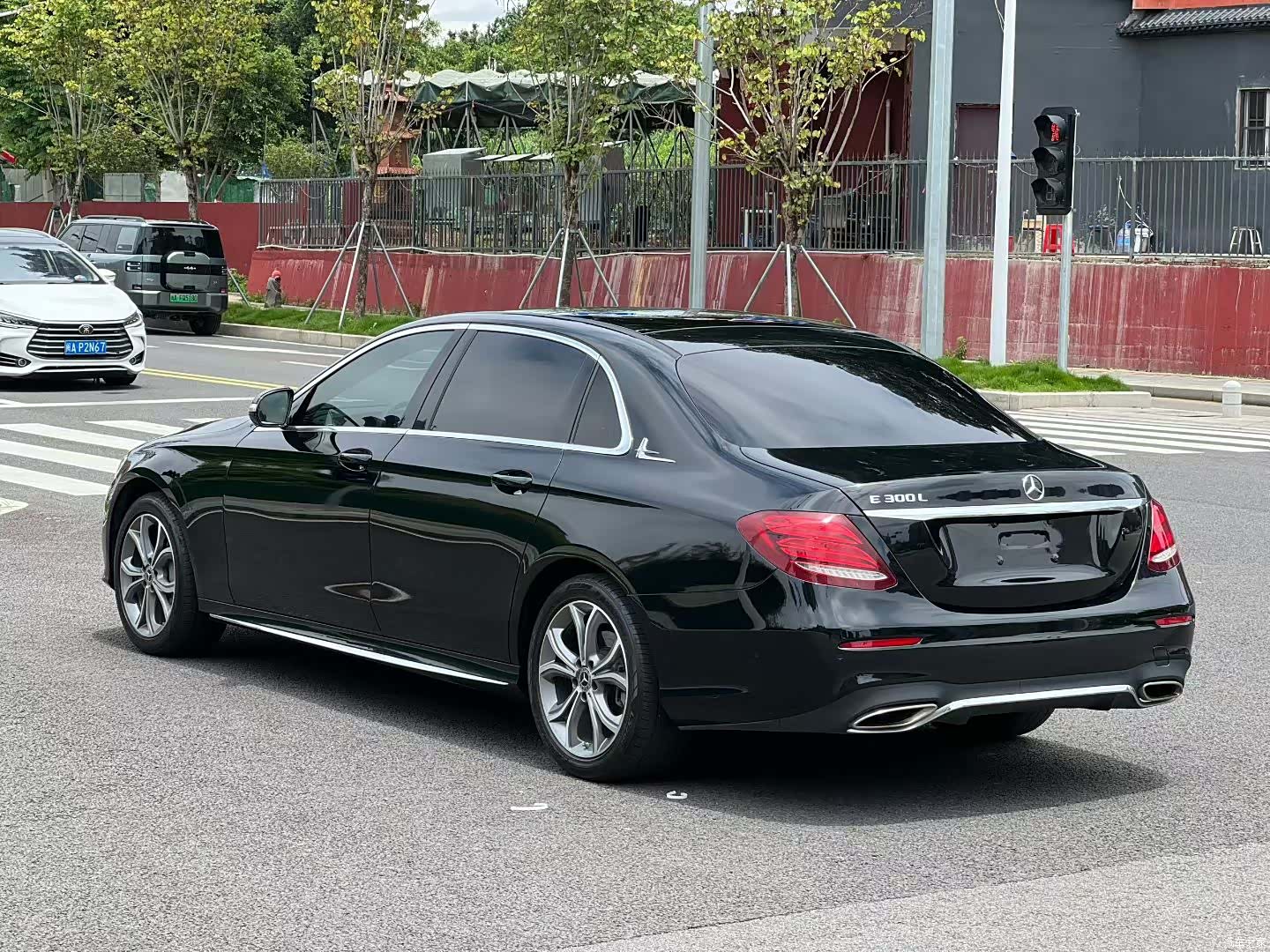 Mercedes-Benz E-Class, 2020 все фото
