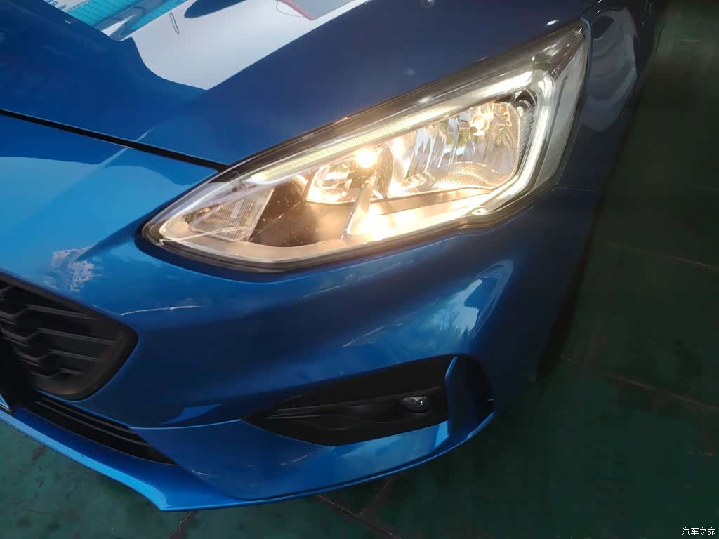 Ford Focus, 2020 18