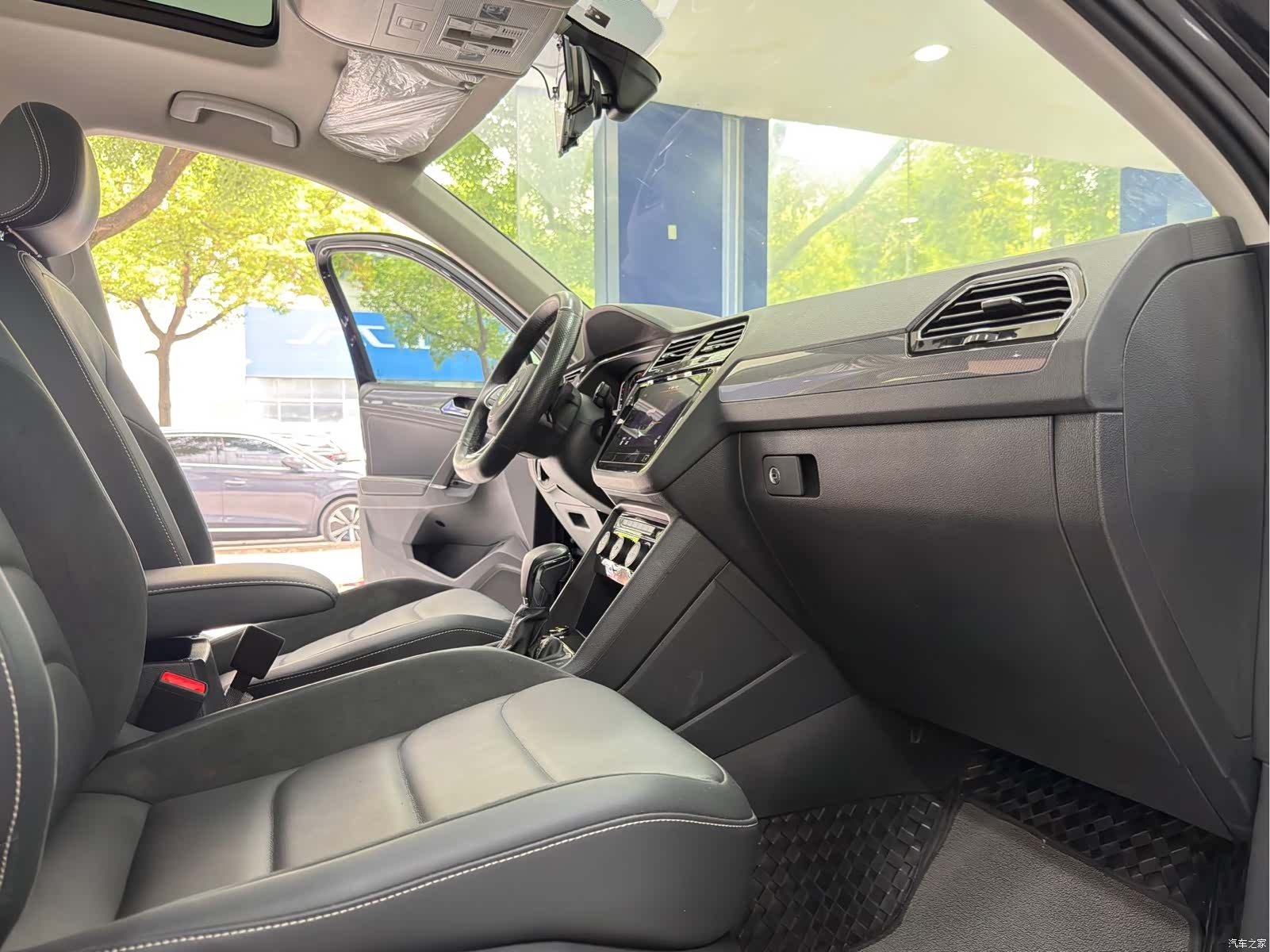 Volkswagen Tiguan L, 2021 12