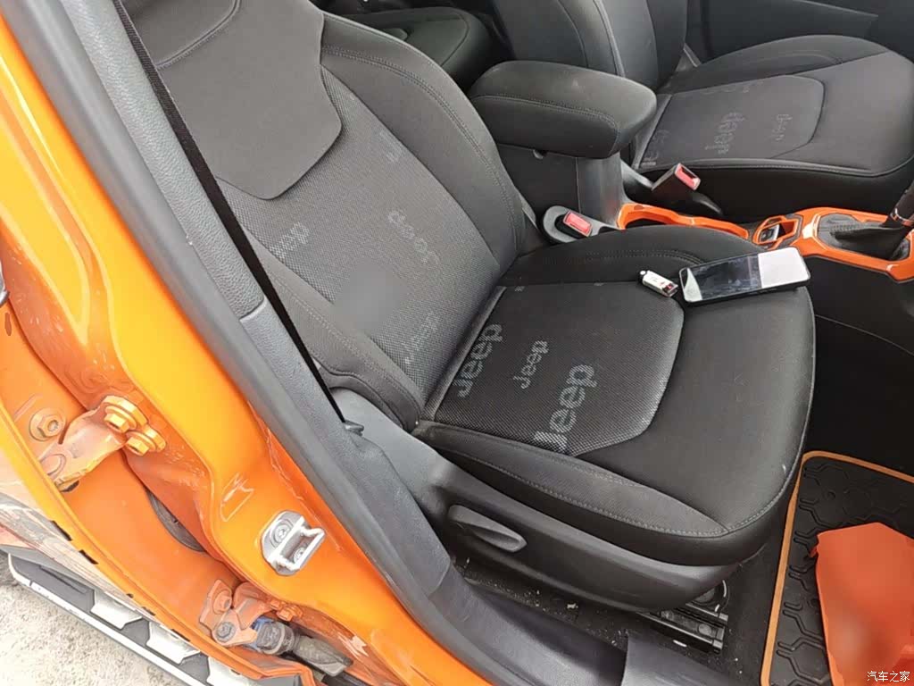 Jeep Renegade, 2019 25