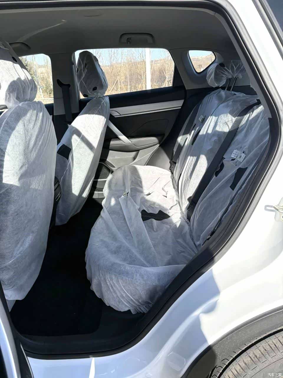 Geely Coolray, 2025 9