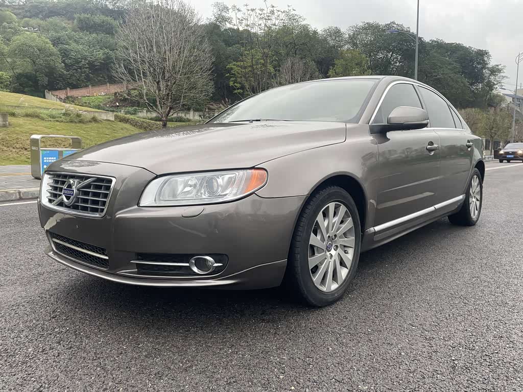 Volvo S80L