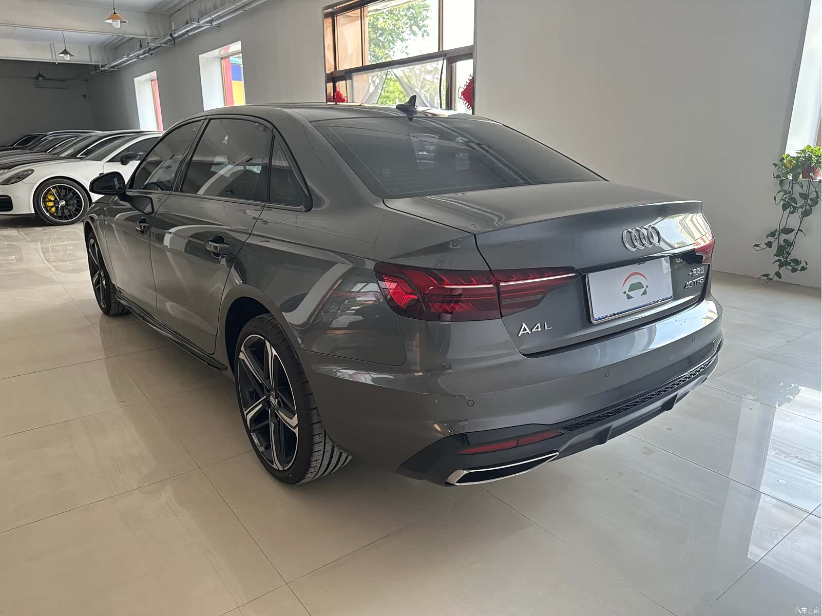 Audi A4L, 2025 все фото