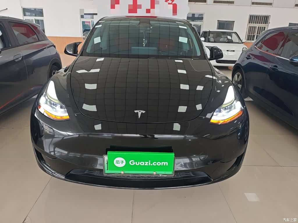Tesla Model Y, 2023 3