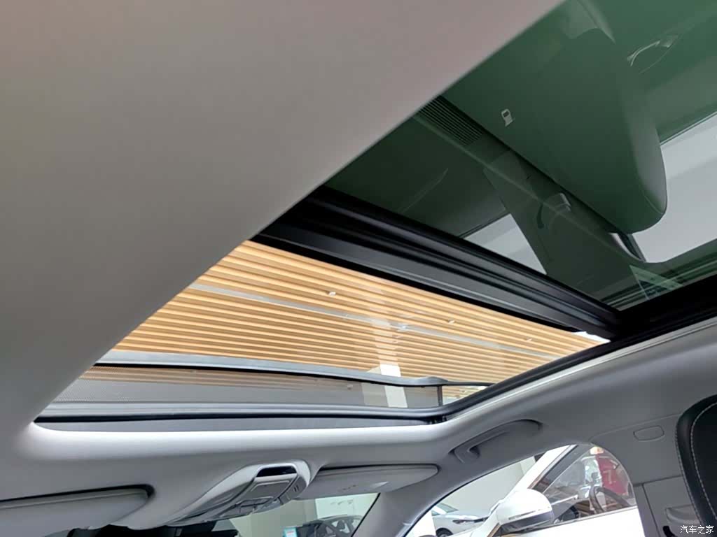 Geely Preface, 2023 18