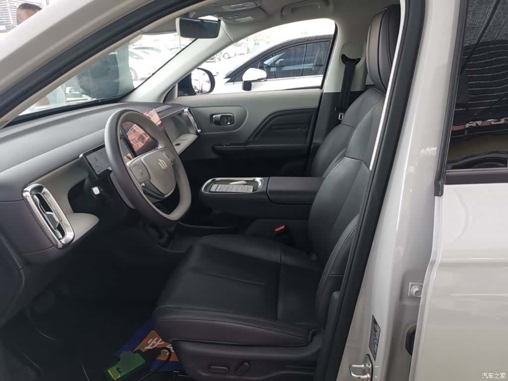 Leapmotor B10, 2025 15
