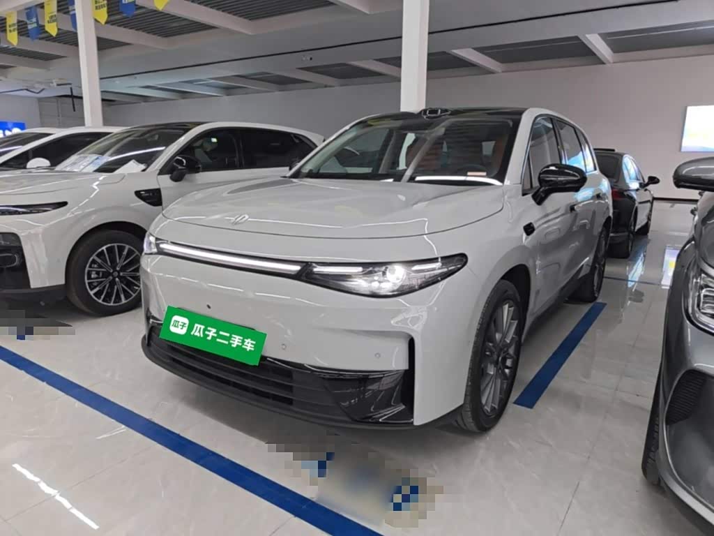 Leapmotor C10