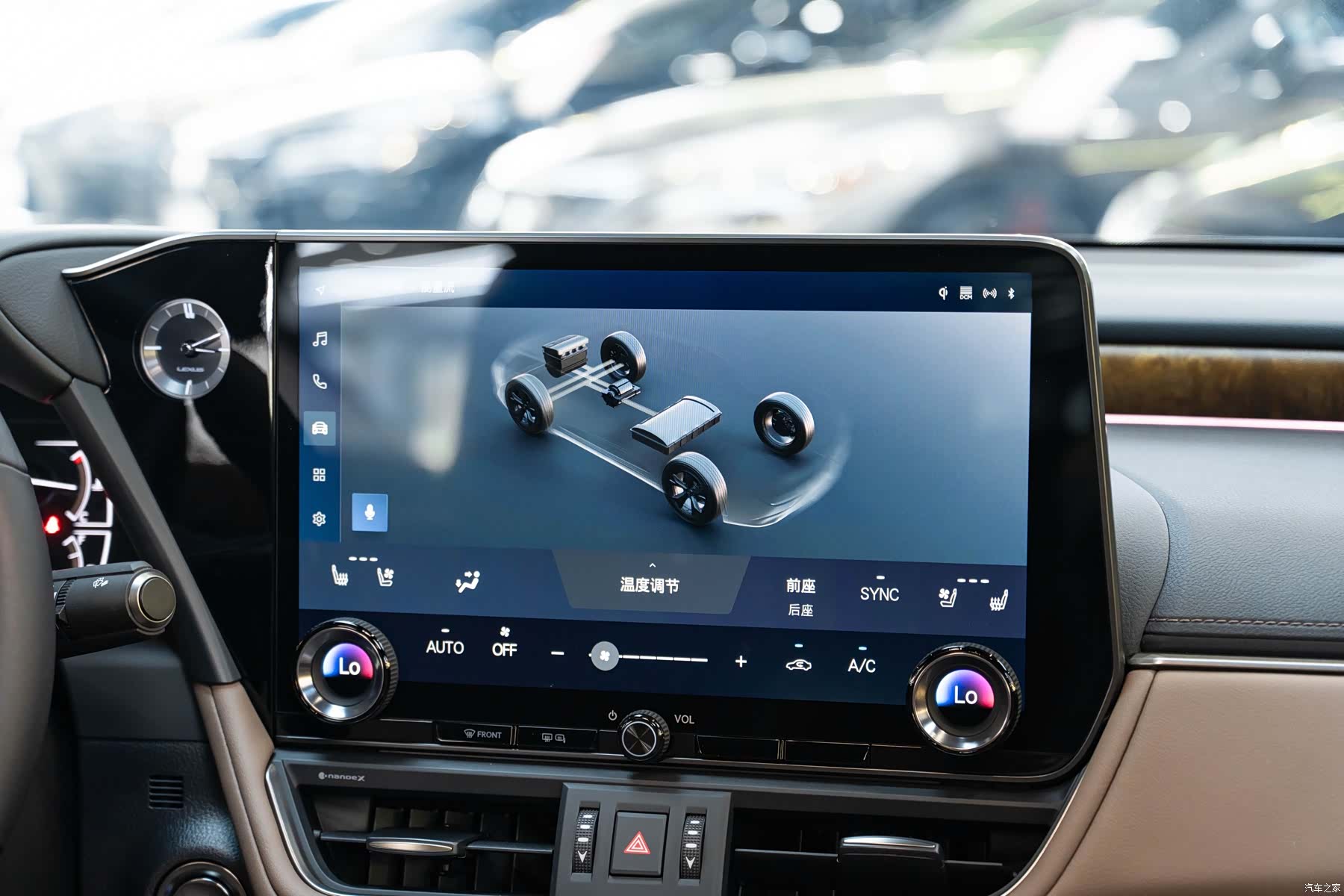 Lexus ES, 2025 16